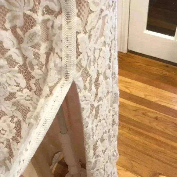 Lulu’s ‘This Moment in Time’ white lace ruffled maxi dress with slit.  Size S. - Picture 4 of 13